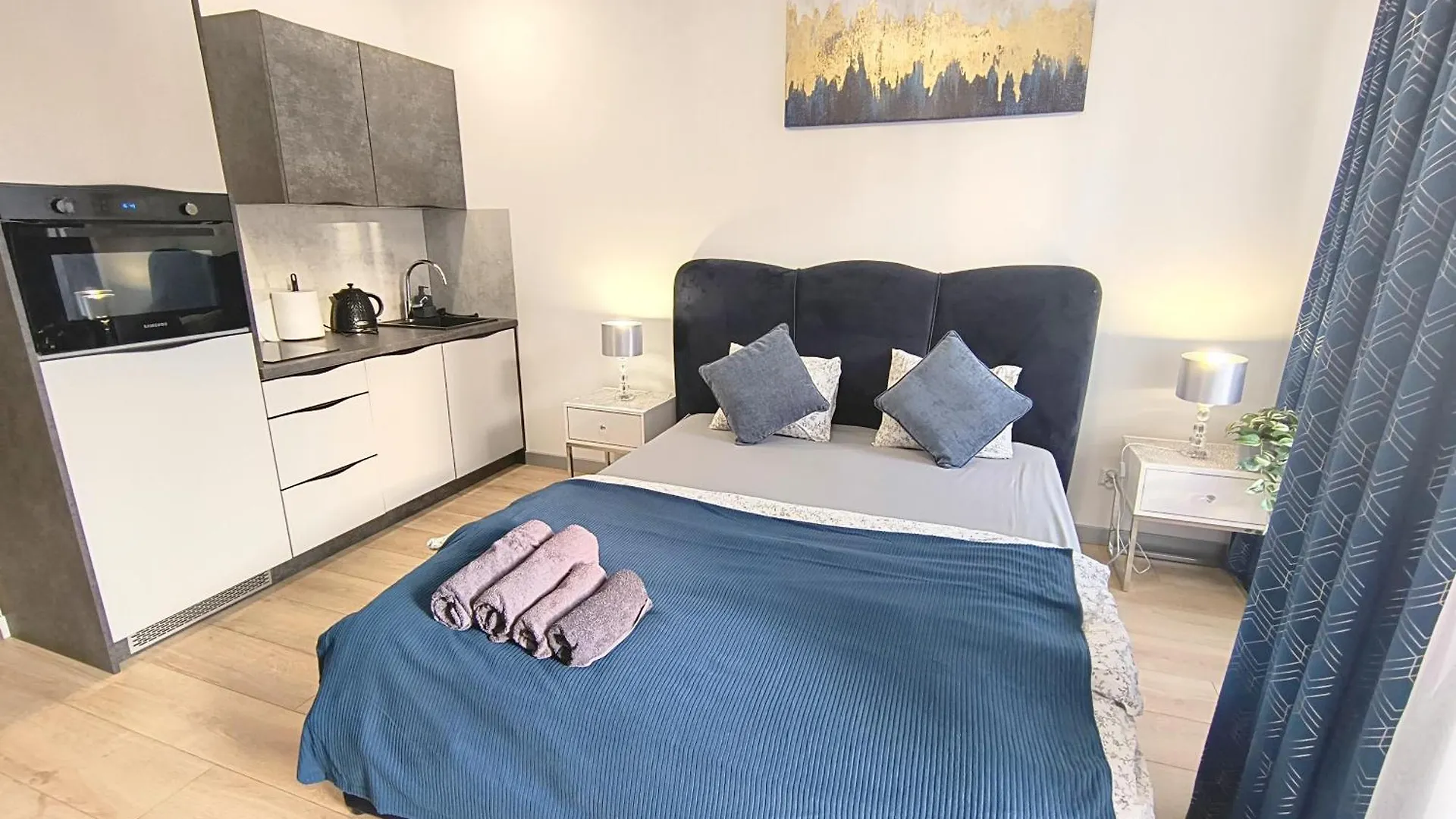 Private Parking, Secure Building - Central Apartments Old Town & Main Station Gdansk
