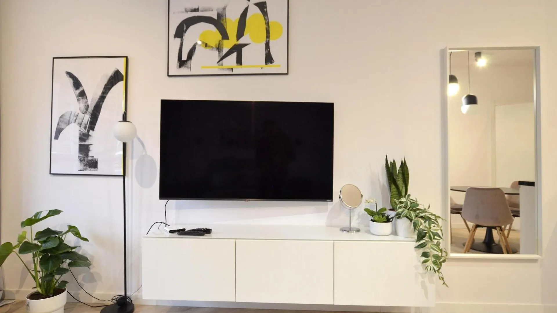 Private Parking, Secure Building - Central Apartments Old Town & Main Station Gdańsk 0*,  Polónia