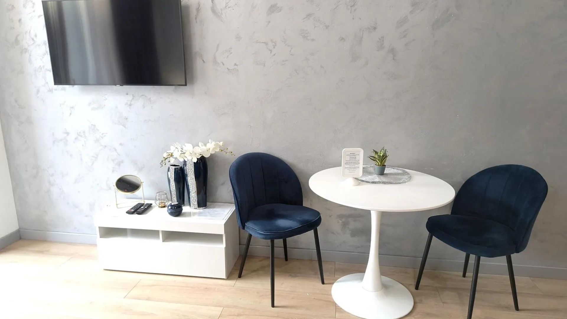 Private Parking, Secure Building - Central Apartments Old Town & Main Station Gdańsk