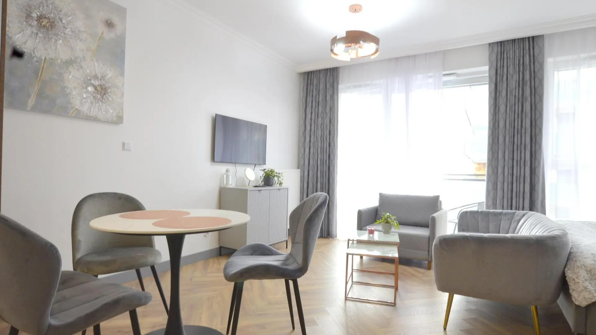 Private Parking, Secure Building - Central Apartments Old Town & Main Station Gdaňsk